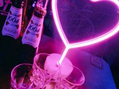 -UP嘻哈酒吧(粉巢店)