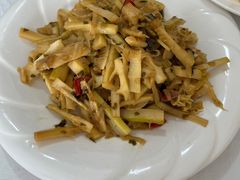 -天乐农家鱼头王(天目湖店)
