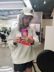 -Godhands美发设计沙龙