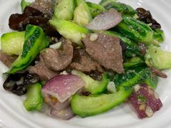 洋葱丝瓜牛肉煲-粤·向群饭店(泮塘路店)