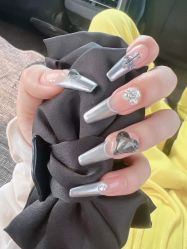 -七彩虹美甲美睫 半永久
