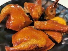 玻璃脆皮乳鸽-禄興記香港大排档(歌斐中心店)