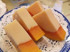 木瓜奶冻-广信牛奶甜品世家(台东店)