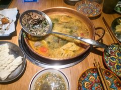 -洱火云南酸菜牛肉火锅(石景山当代商城店)