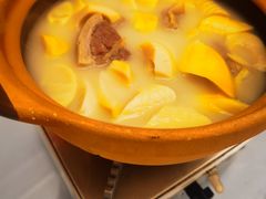 -香山湖家家宴(中山陵店)