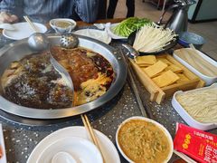 -华晟山城火锅(开发区港西东阁里店)