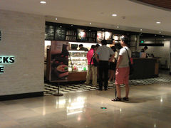 -星巴克(静安嘉里中心B2店)