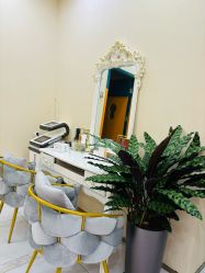 -美肤盾祛痘·问题肌头疗管理中心