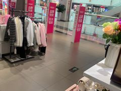 -唯品会(北京国瑞城店)