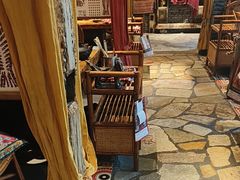 -老牌坊云南鱼豆花火锅(爱建店)