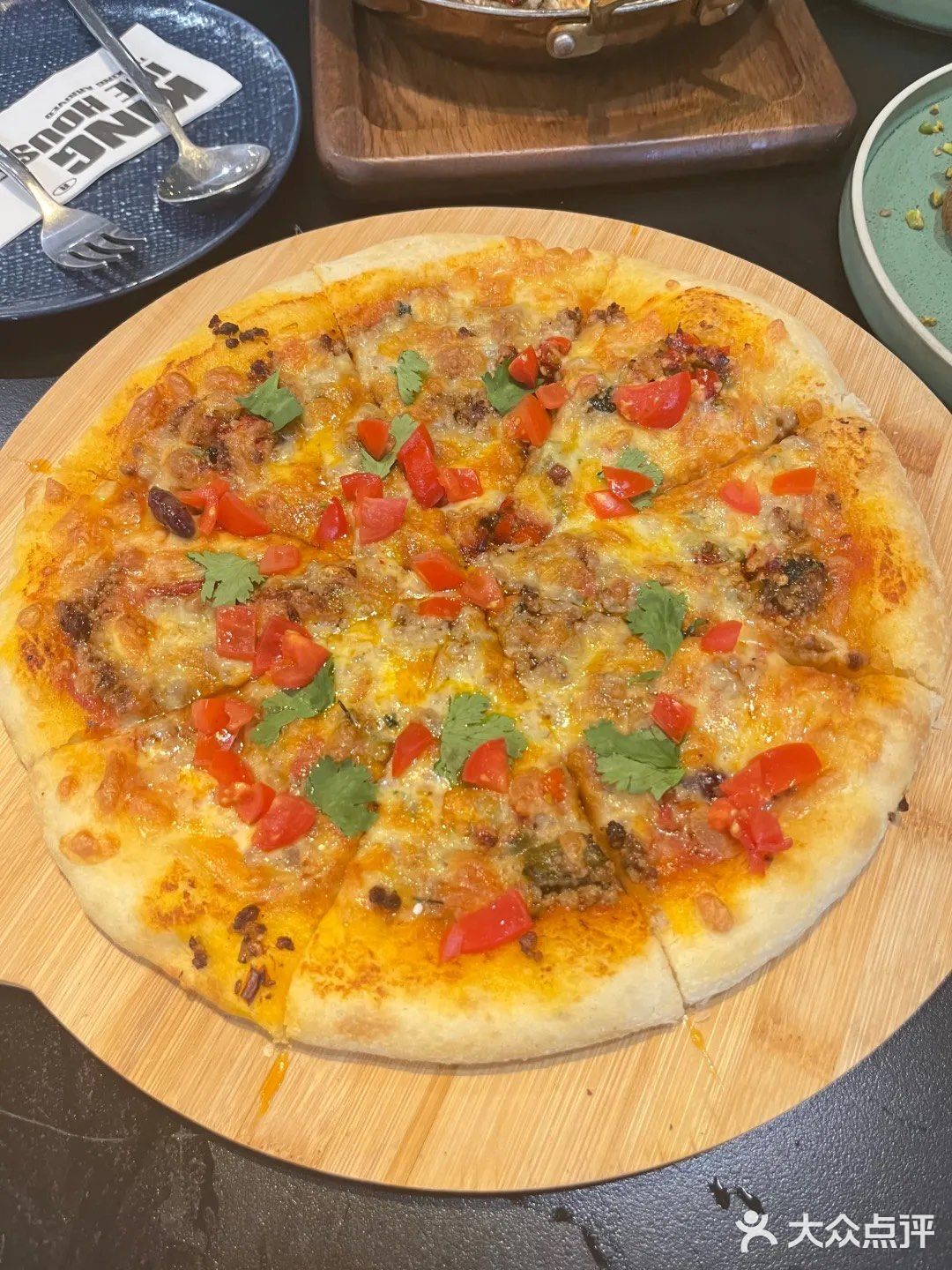 在国王冰室吃到了惊喜的汉堡和松饼冰淇淋