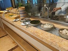 -大中华希尔顿酒店-念自助餐·嗨啤·小龙虾