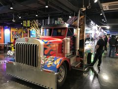 -第5大道精品休闲购物广场
