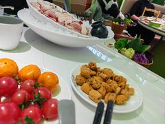 -洪氏嗨捞·广东猪肚鸡·椰子鸡火锅(西咸万象城店)