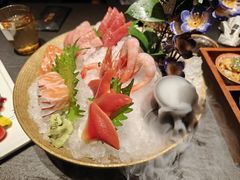 -蟹犇前•帝王蟹雪蟹(陆家嘴店)