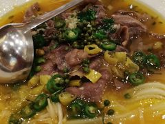 酸汤金菇肥牛-御彩酒家(东风东路店)