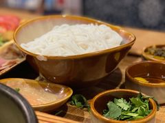 蒙自过桥米线-麦麦山云南菜(复地活力城店)