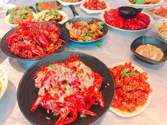 -巴厘龙虾·榜首油焖大虾(音乐学院·沿江酒馆店)