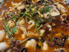 -何哥鲜鱼餐厅(龙湖花园店)