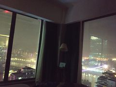 -闲隅江景艺术酒店(解放碑洪崖洞总店)