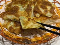 小葱鸡蛋飞饼-阿英煲(凉城路店)