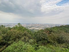 -灵岩山风景区