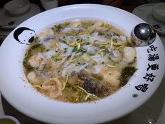 -江渔儿酸菜鱼·拔草餐厅(虎门君乐汇店)