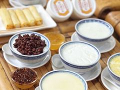-周大娘牛乳(旧寨古村总店)