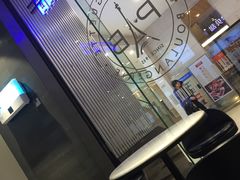 -巴黎贝甜(大宁国际商业广场店)