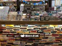 -猫的天空之城概念书店(杭州南宋御街店)