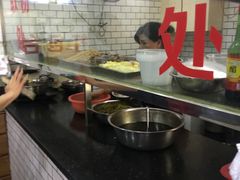 -覃肥叔桂林米粉(粮道街店)