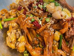 鸭爪配鸭翅小锅-张大师鸭爪爪特色干锅(南湖店)