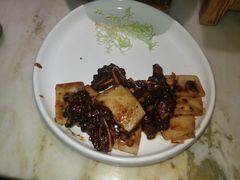 黑椒牛仔骨炒年糕-绿茶餐厅(乐峰广场店)