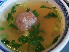 -潮界(LU·ONE凯德晶萃广场店)