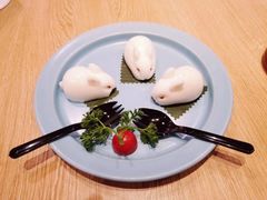 大白兔草莓椰汁糕-一笼小幸运