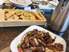 -唐山宴百姓府邸院落中餐
