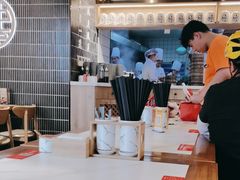 -馋三尺蟹粉小笼(人民广场店)