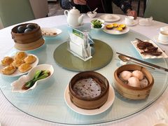 -上海虹桥君丽假日酒店(娄山关路地铁站店)