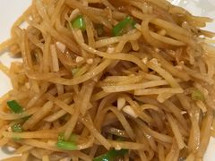 土豆丝-陈阿婆鱼头泡饼·京味菜(复兴路店)