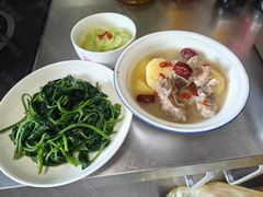 -鲸育宝宝月嫂(徐汇店)