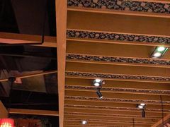 -野山舂·贵州现舂酸汤火锅(鸿通城店)