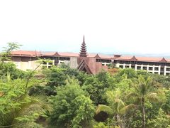 -西双版纳融创皇冠假日度假酒店