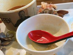 -何记花甲(海岸城旗舰店)