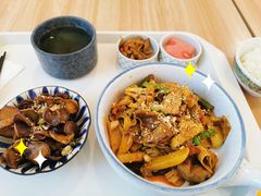 山城麻辣素香锅-轻蔬不用等·素食(江苏路店)