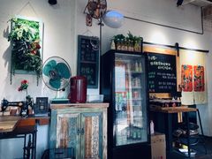 -猫爷的腔调·黔小馆(交大医学住宅区店)