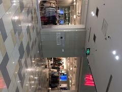-H&M(鹏欣水游城店)