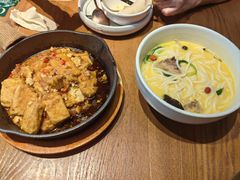 -云海肴·汽锅鸡·云南代表菜(天山百盛优客店)