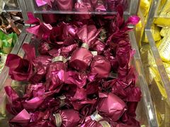 -VENCHI 闻绮(上海佛罗伦萨小镇店)