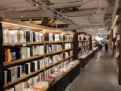 -茑屋书店(天目里店)