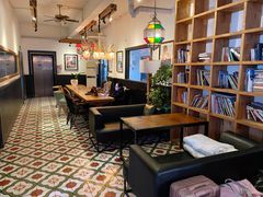-拖板鞋咖啡旅行酒店(春熙路地铁站店)